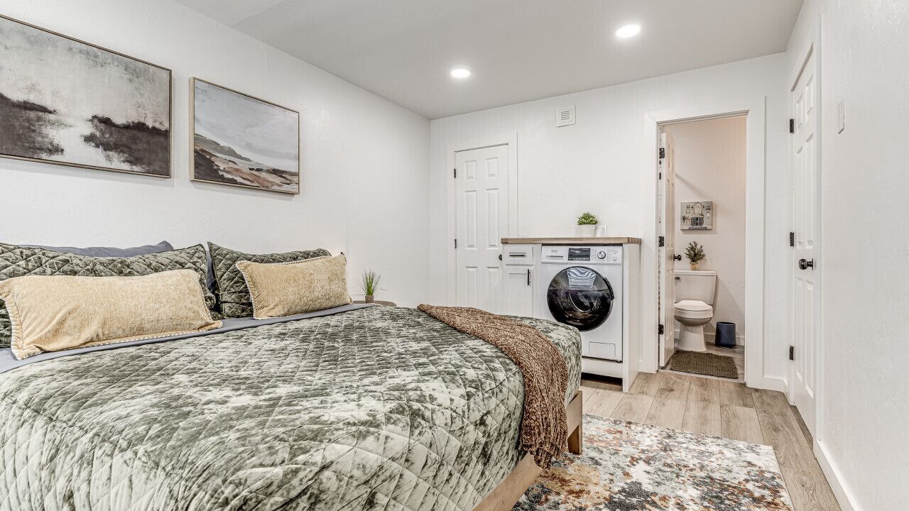 Photo of Bedroom in Midtown