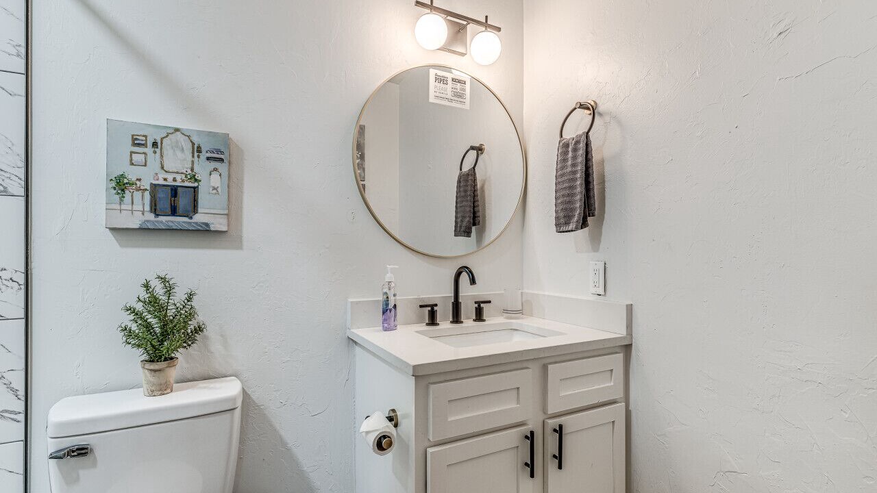 Photo of Bathroom in Midtown