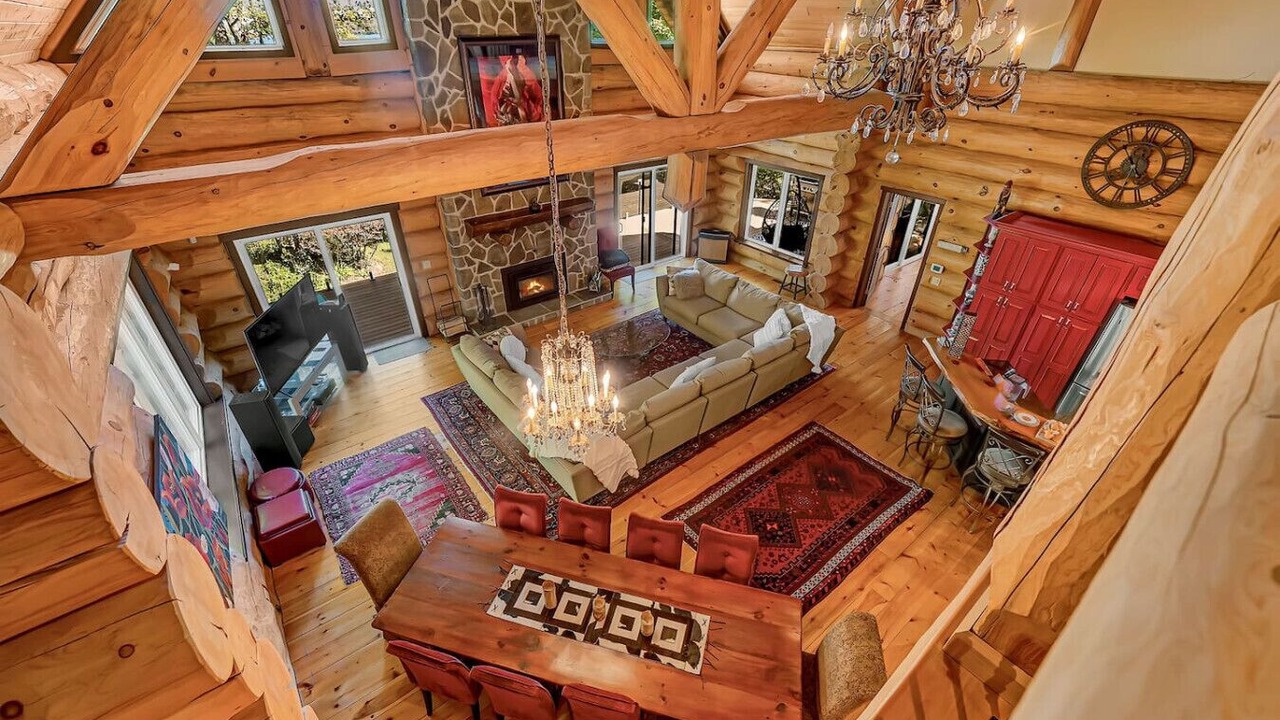 Photo of Livingroom in Grey Highlands