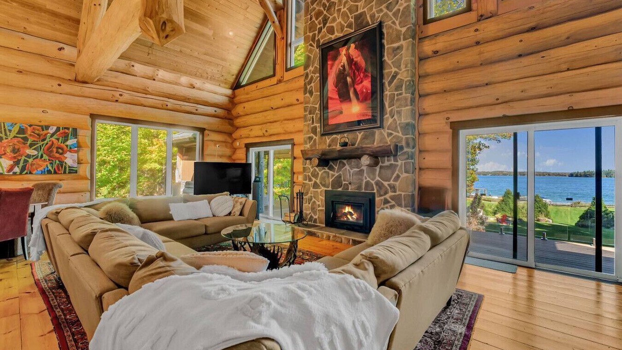 Photo of Livingroom in Grey Highlands