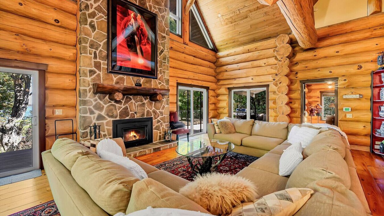 Photo of Livingroom in Grey Highlands