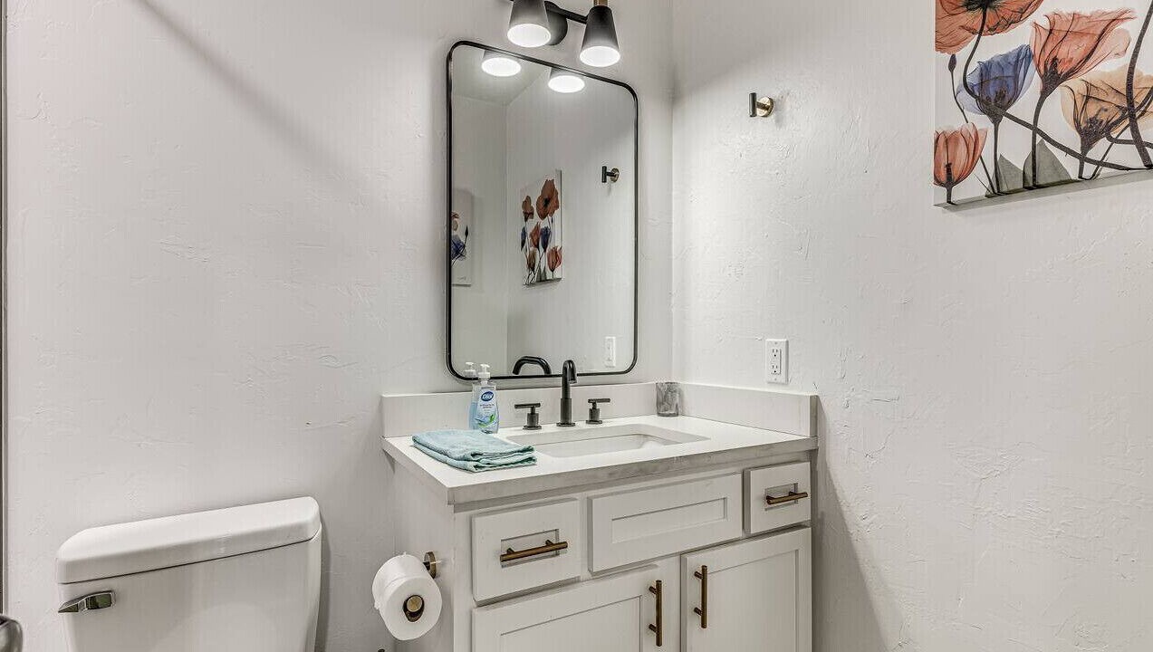 Photo of Bathroom in Midtown