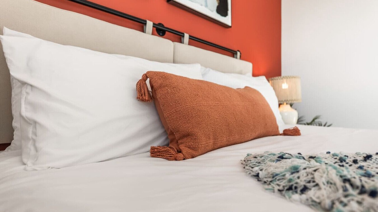 Photo of Bedroom in Wilshire Center