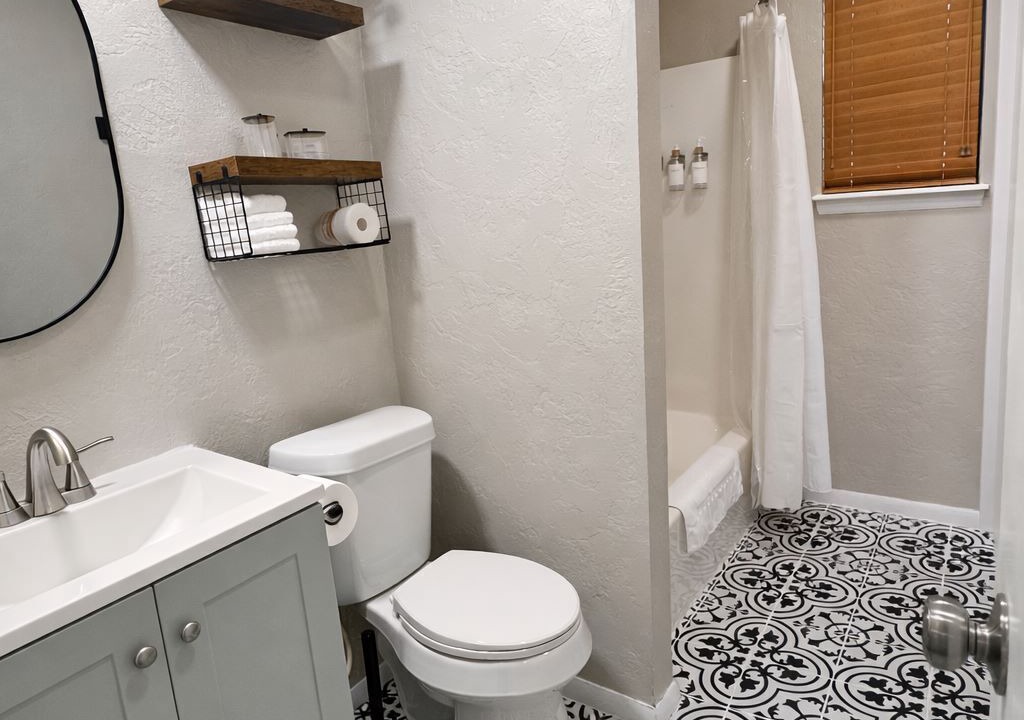 Photo of Bathroom in Norman