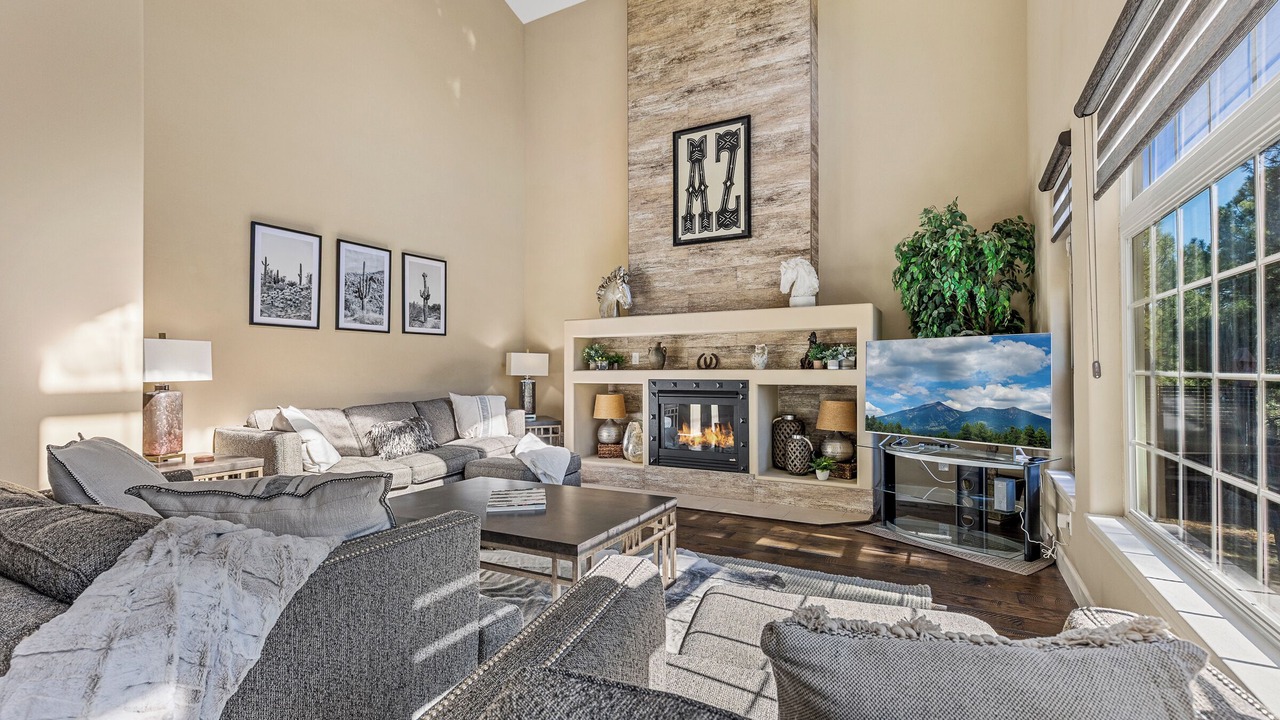 Photo of Livingroom in Ponderosa Trails