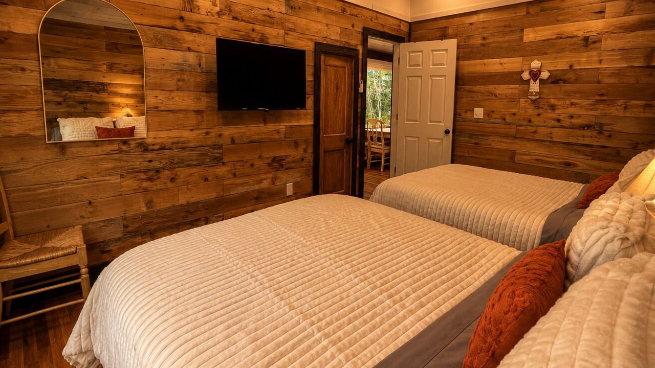 Photo of Bedroom in Navasota