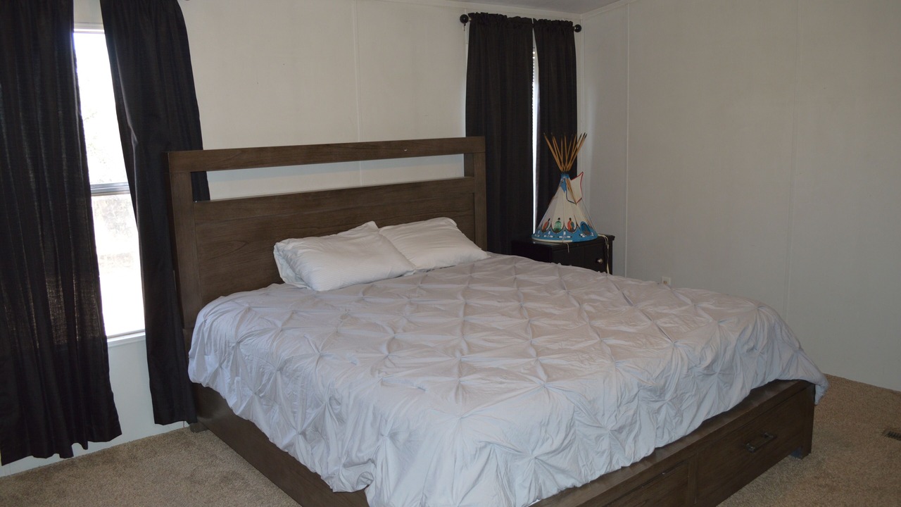 Photo of Bedroom in Allison