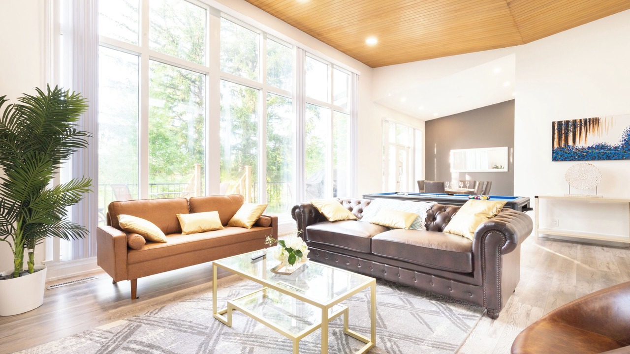 Photo of Livingroom in Thornhill