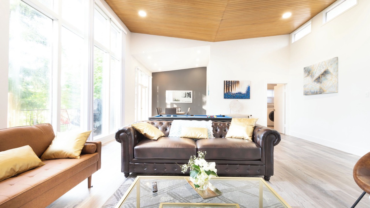 Photo of Livingroom in Thornhill
