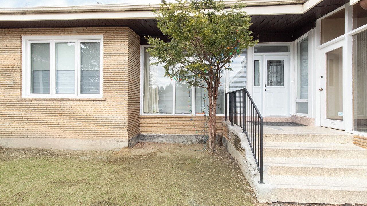 Photo of Outdoor in Thornhill