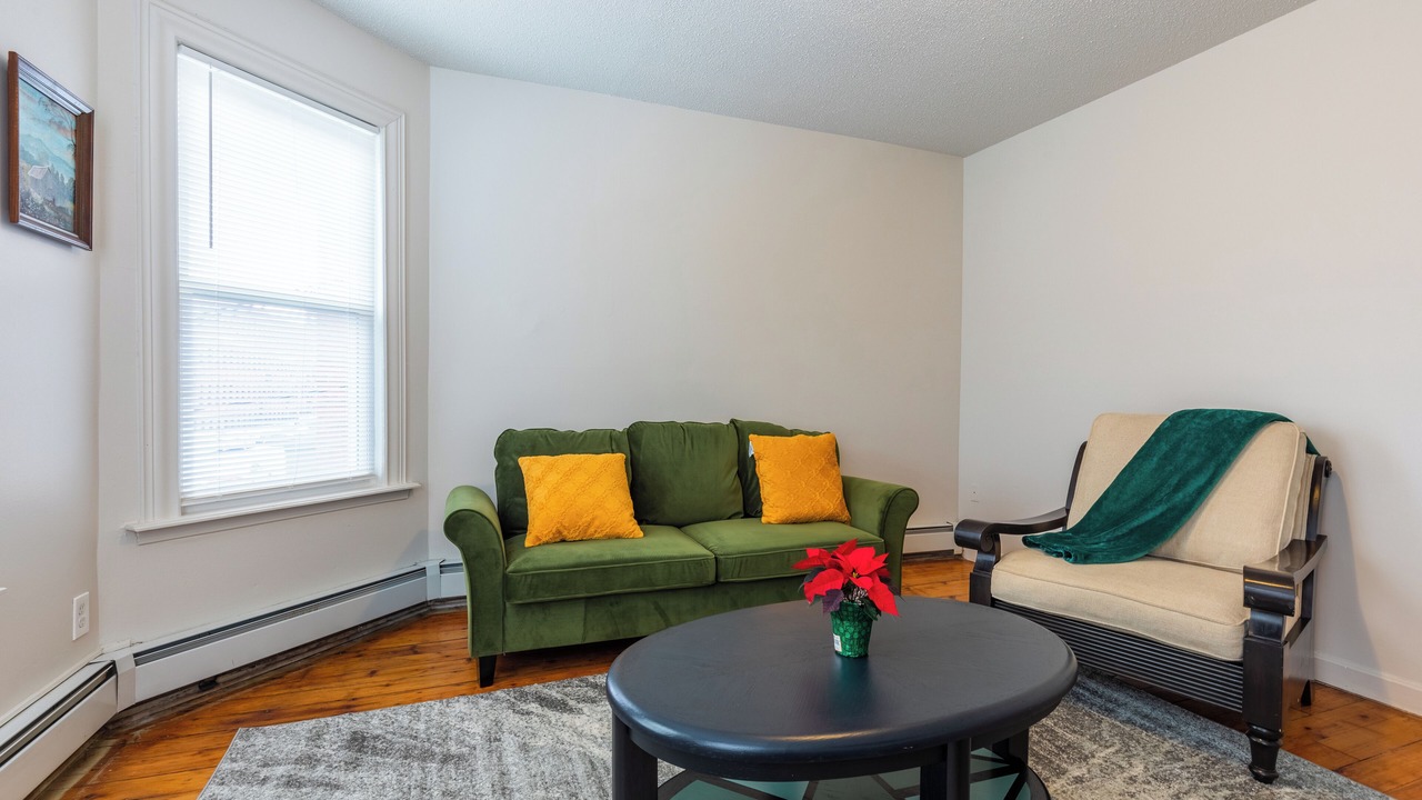Photo of Livingroom in Hartford