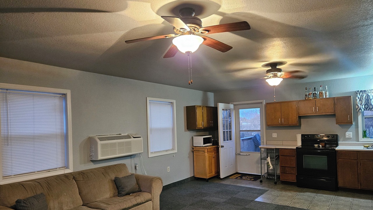 Photo of Livingroom in Grant City