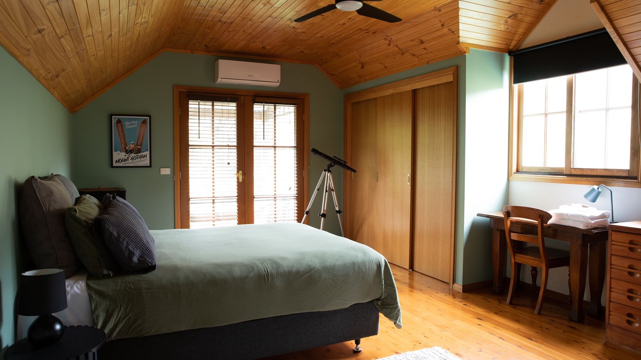Photo of Bedroom in Wandiligong