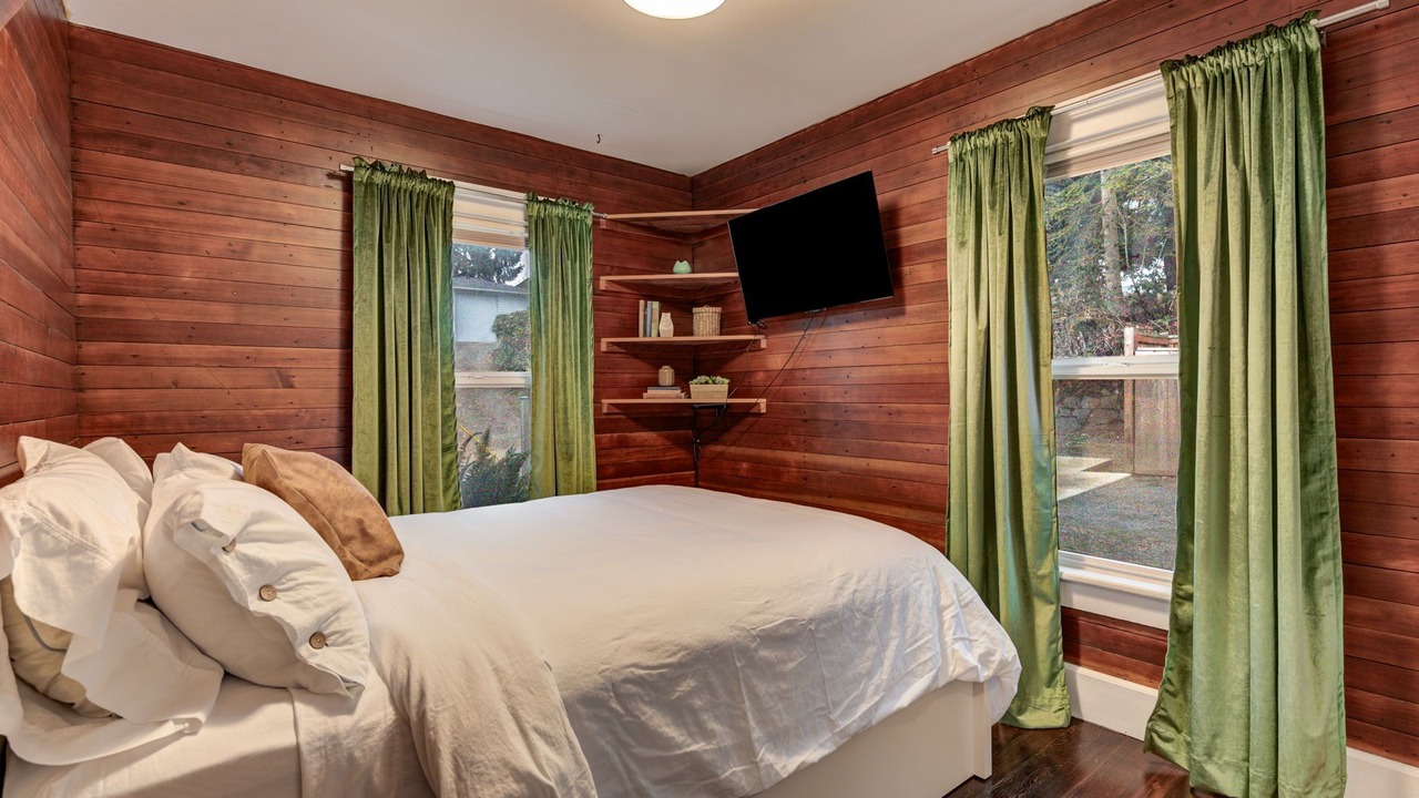 Photo of Bedroom in Snohomish