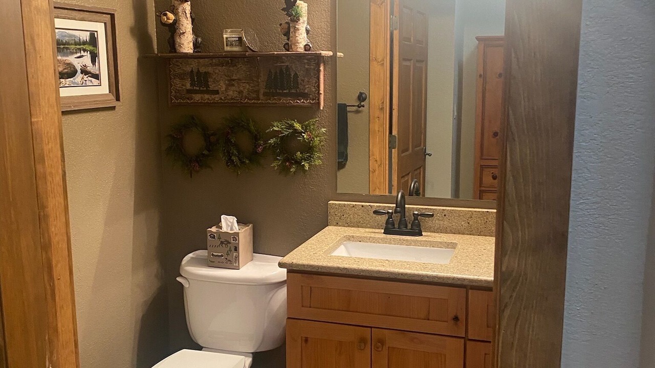 Photo of Bathroom in Lakeside Village