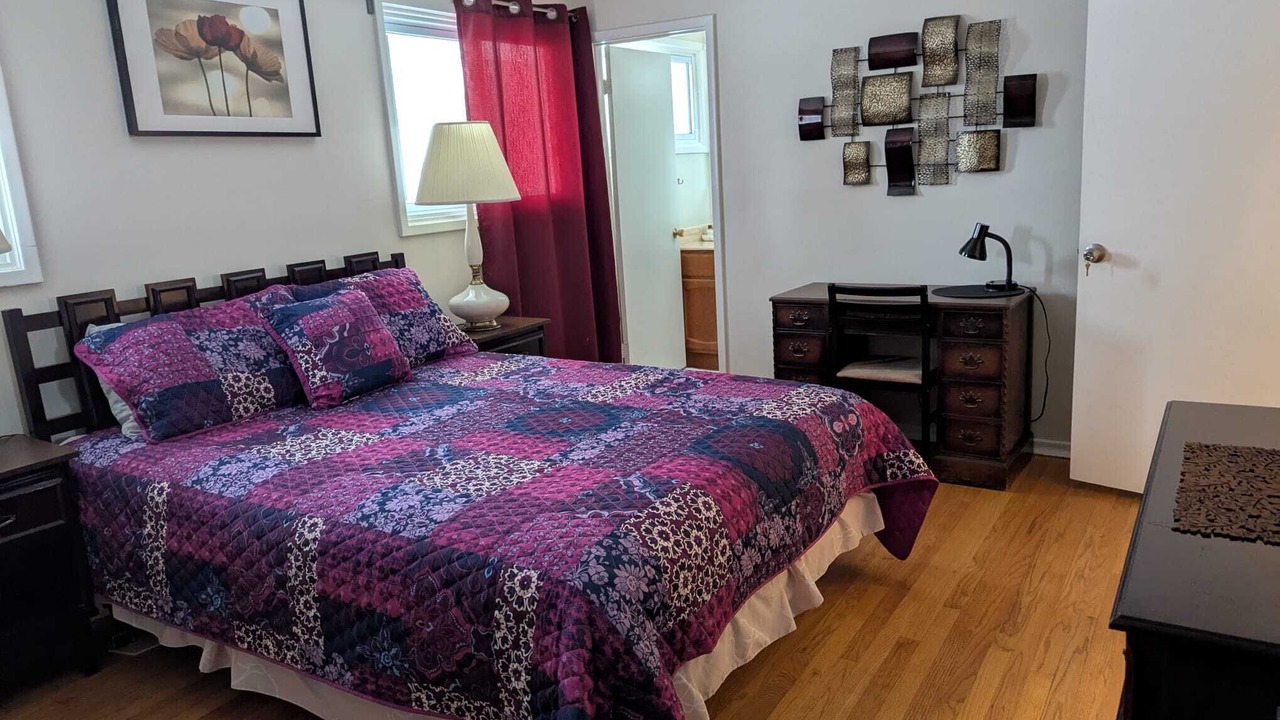 Photo of Bedroom in Ottawa Division