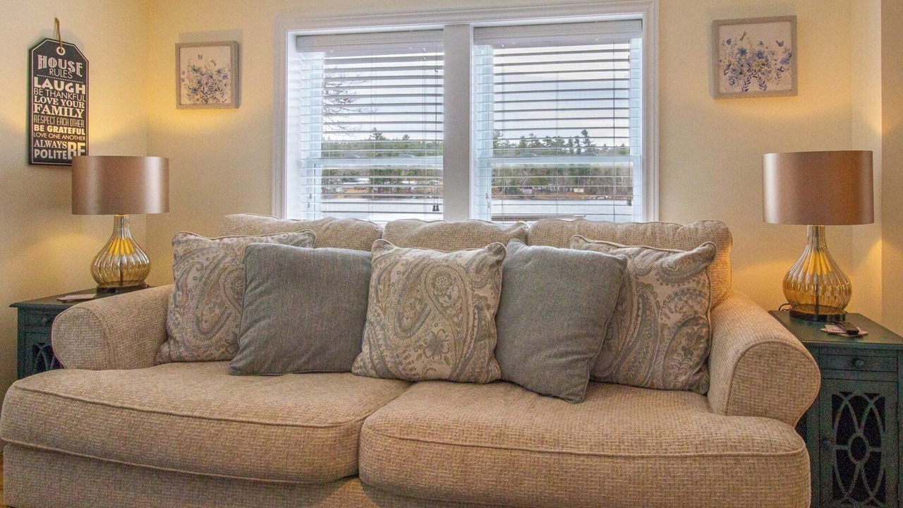 Photo of Livingroom in Addington Highlands