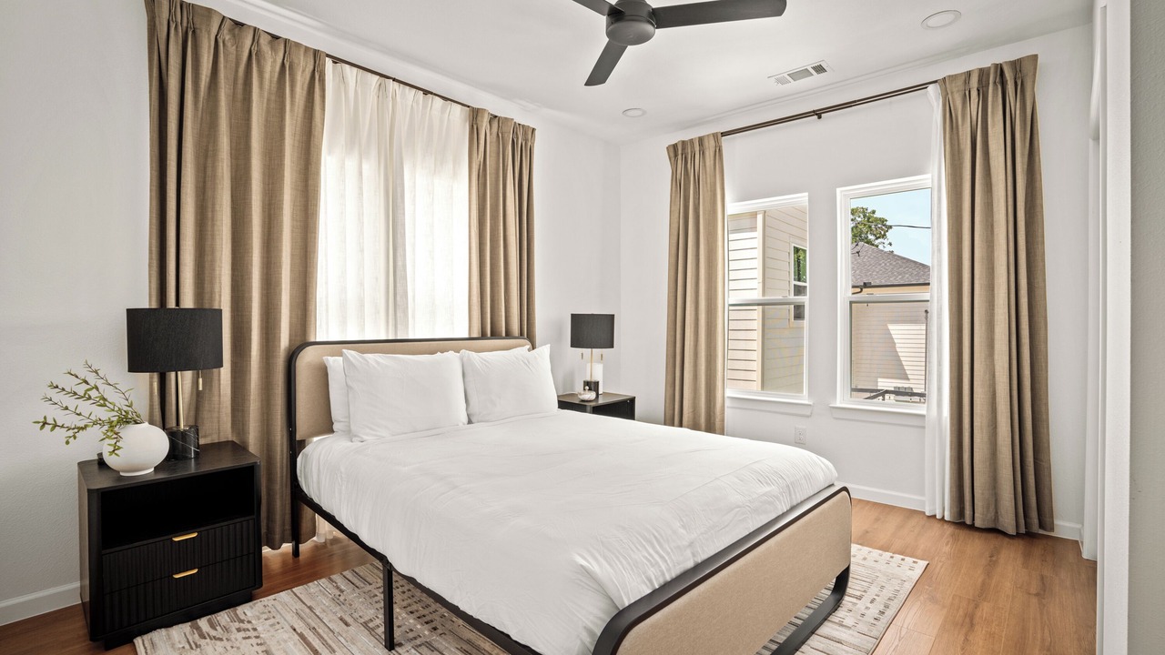 Photo of Bedroom in South Central Houston