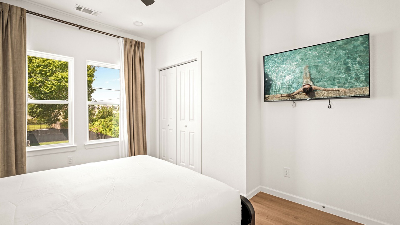 Photo of Bedroom in South Central Houston