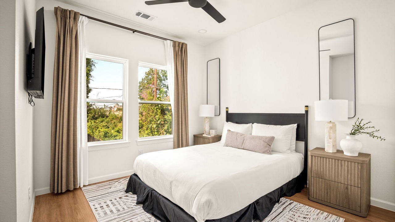 Photo of Bedroom in South Central Houston