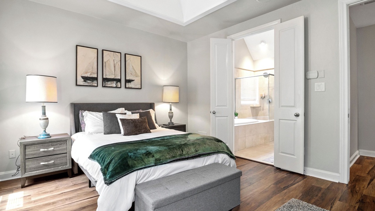 Photo of Bedroom in Lazybrook/Timbergrove