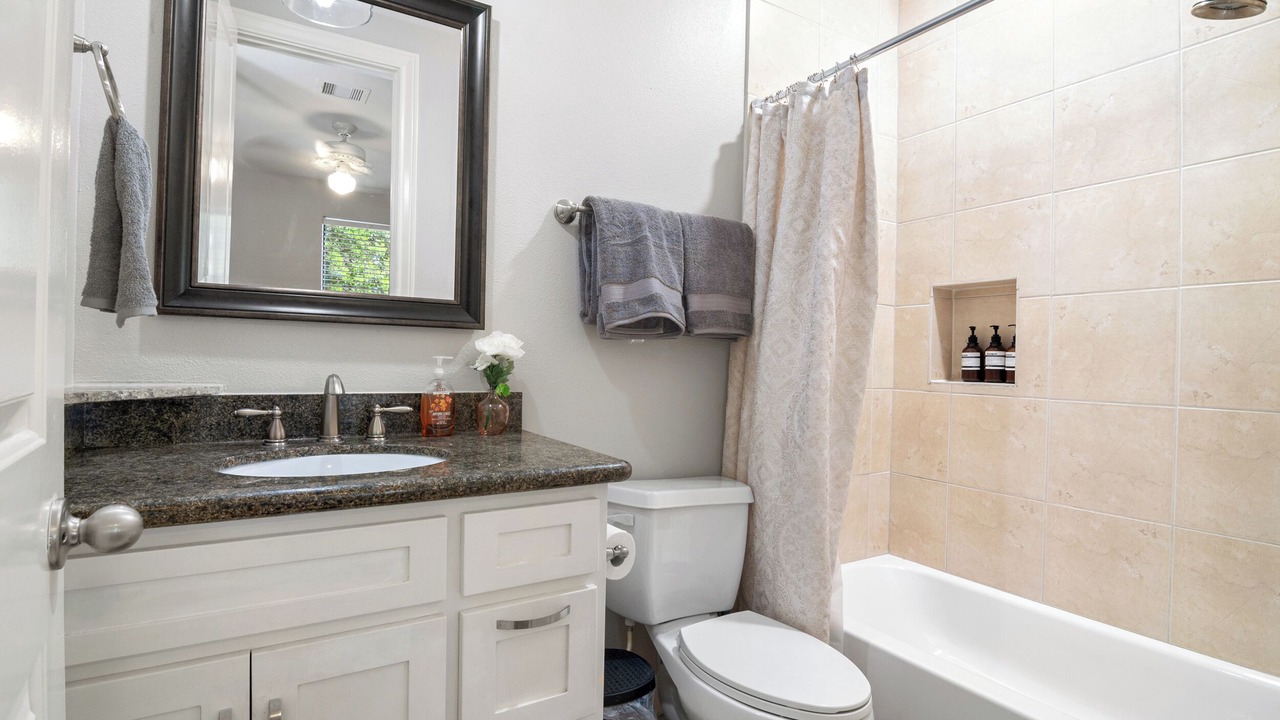 Photo of Bathroom in Lazybrook/Timbergrove