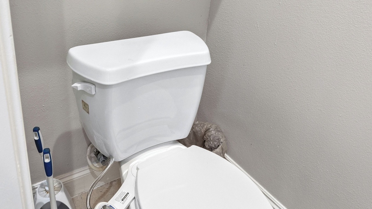 Photo of Bathroom in Lazybrook/Timbergrove