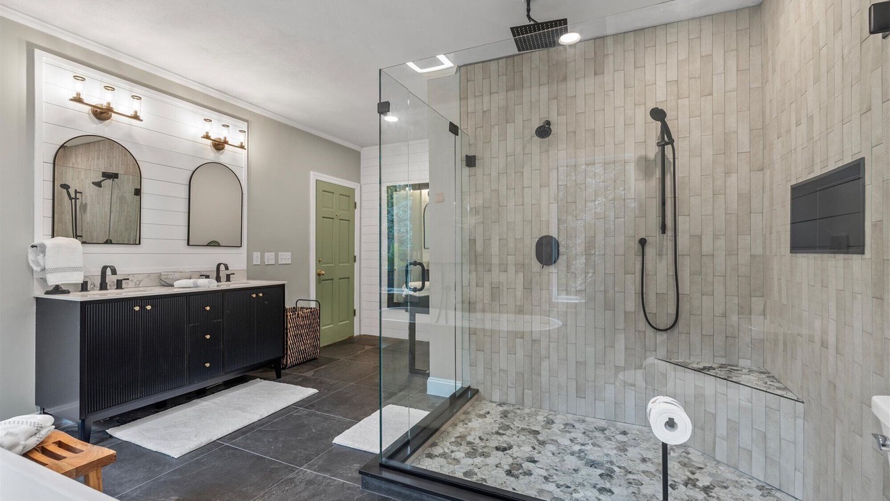 Photo of Bathroom in Syracuse