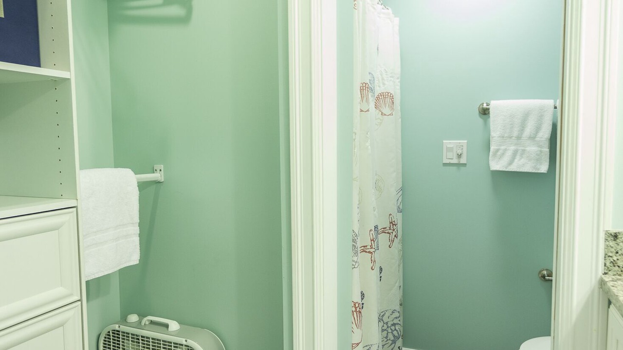 Photo of Bathroom in East Boothbay