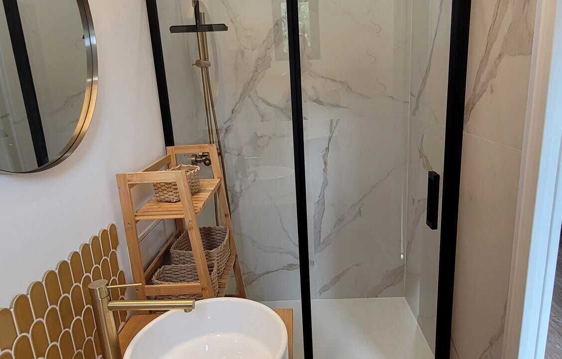 Photo of Bathroom in Cahors