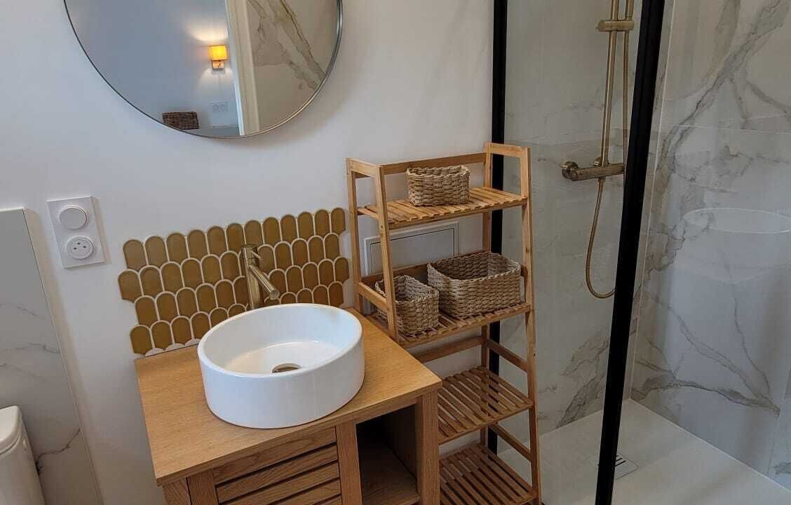 Photo of Bathroom in Cahors