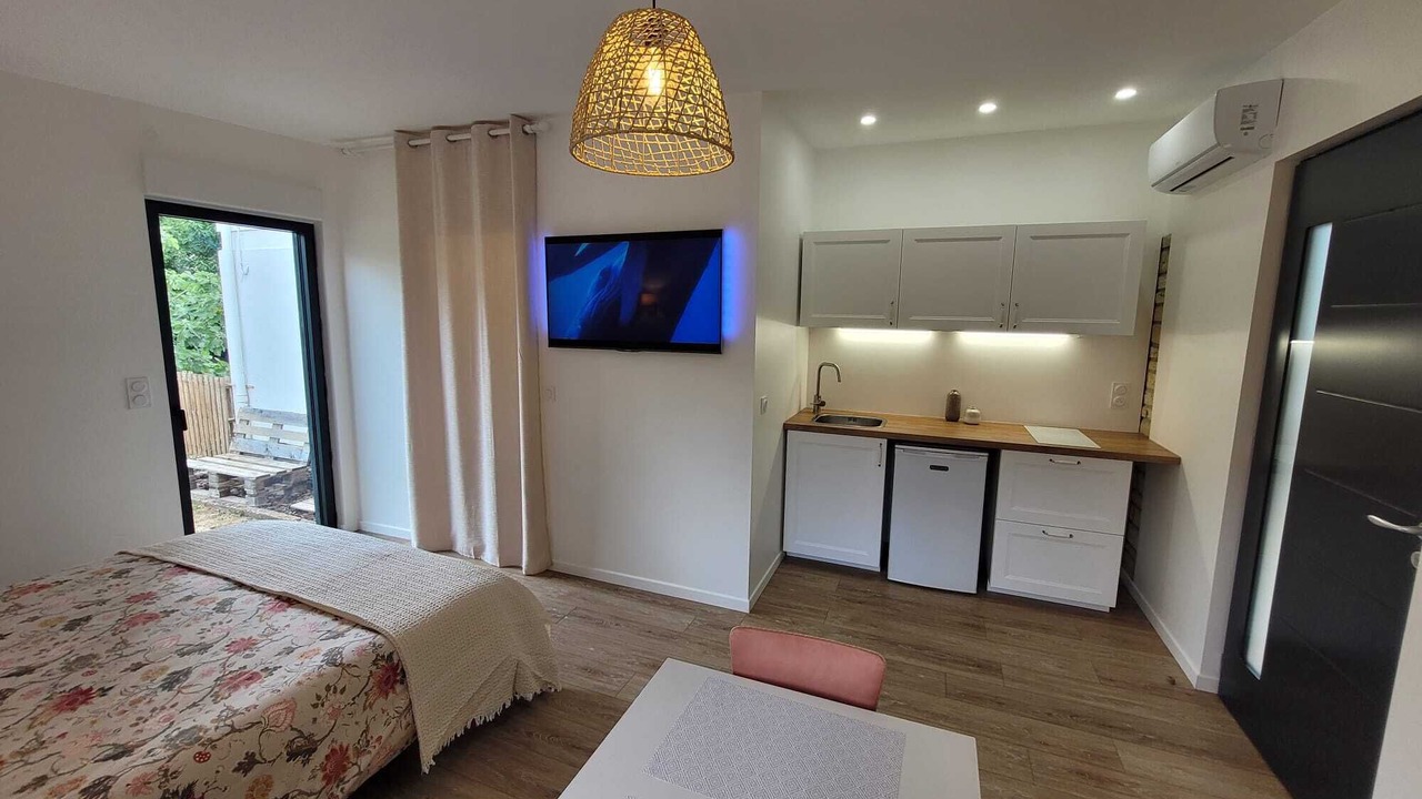 Photo of Bedroom in Cahors