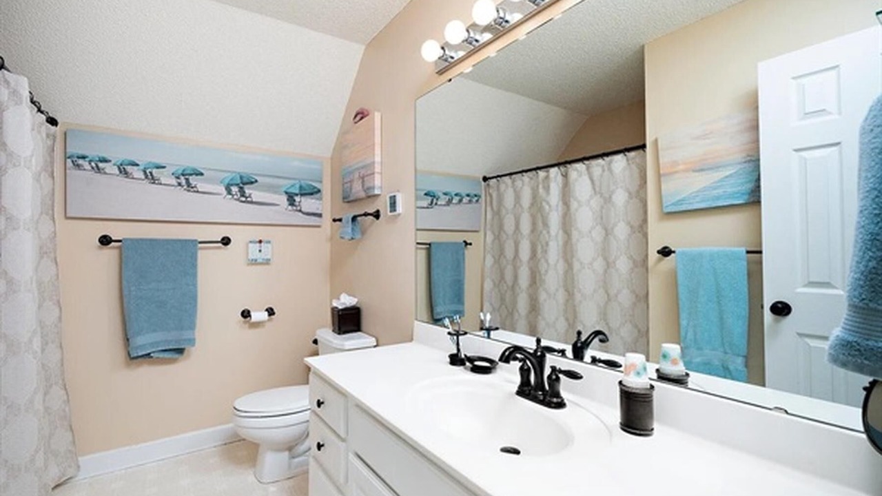 Photo of Bathroom in Apex