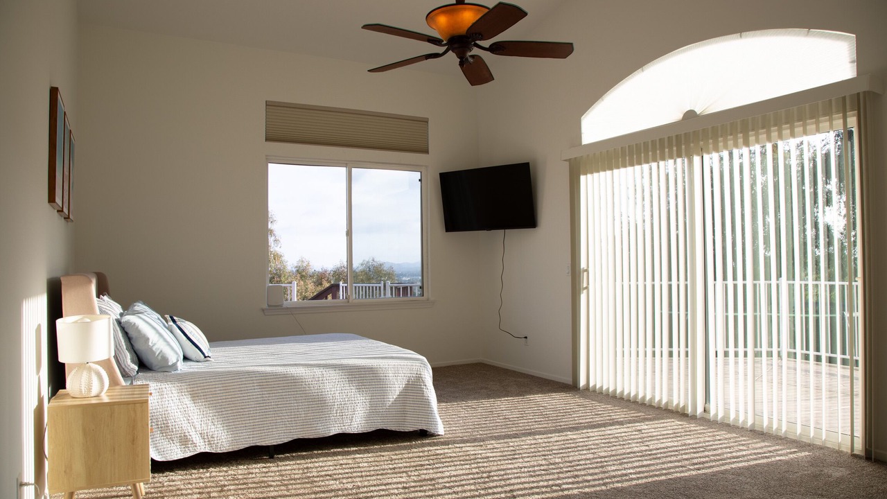 Photo of Bedroom in North Broadway