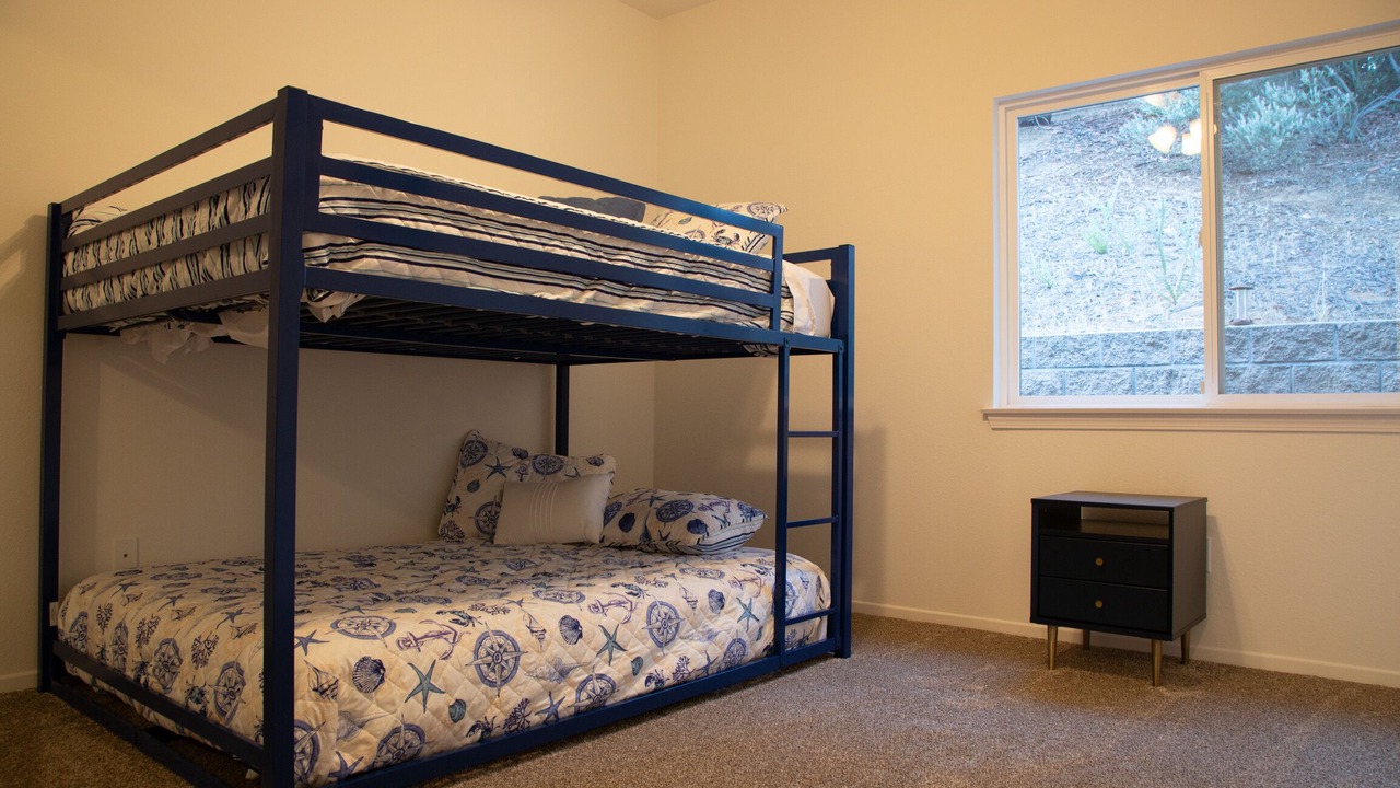 Photo of Bedroom in North Broadway
