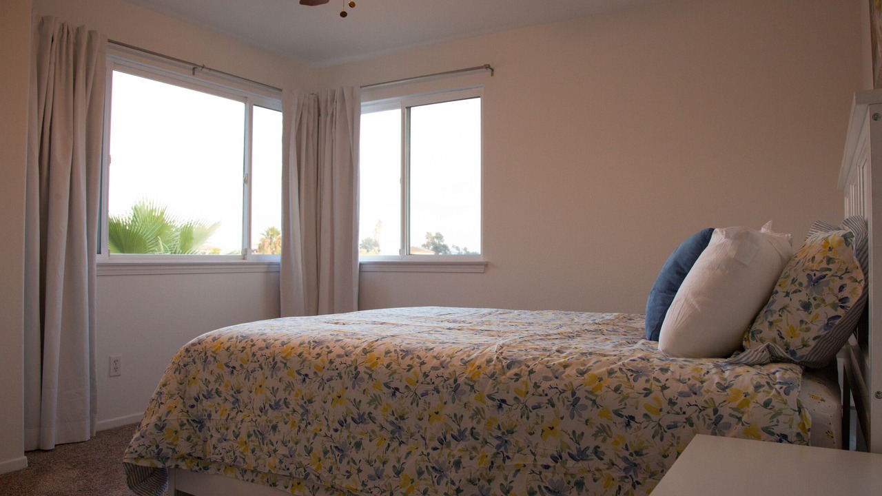 Photo of Bedroom in North Broadway