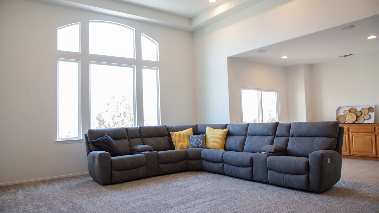 Photo of Livingroom in North Broadway