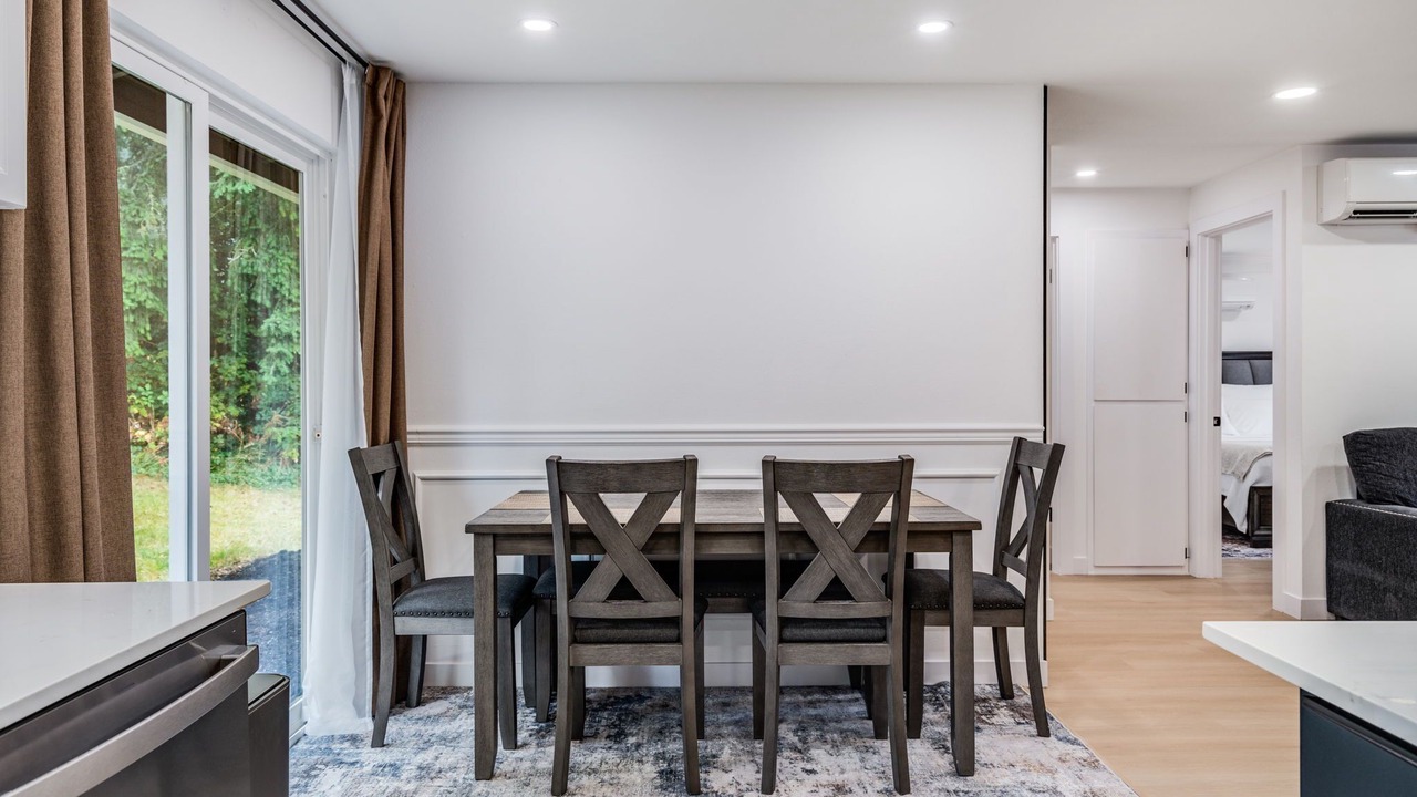 Photo of Others in University Place