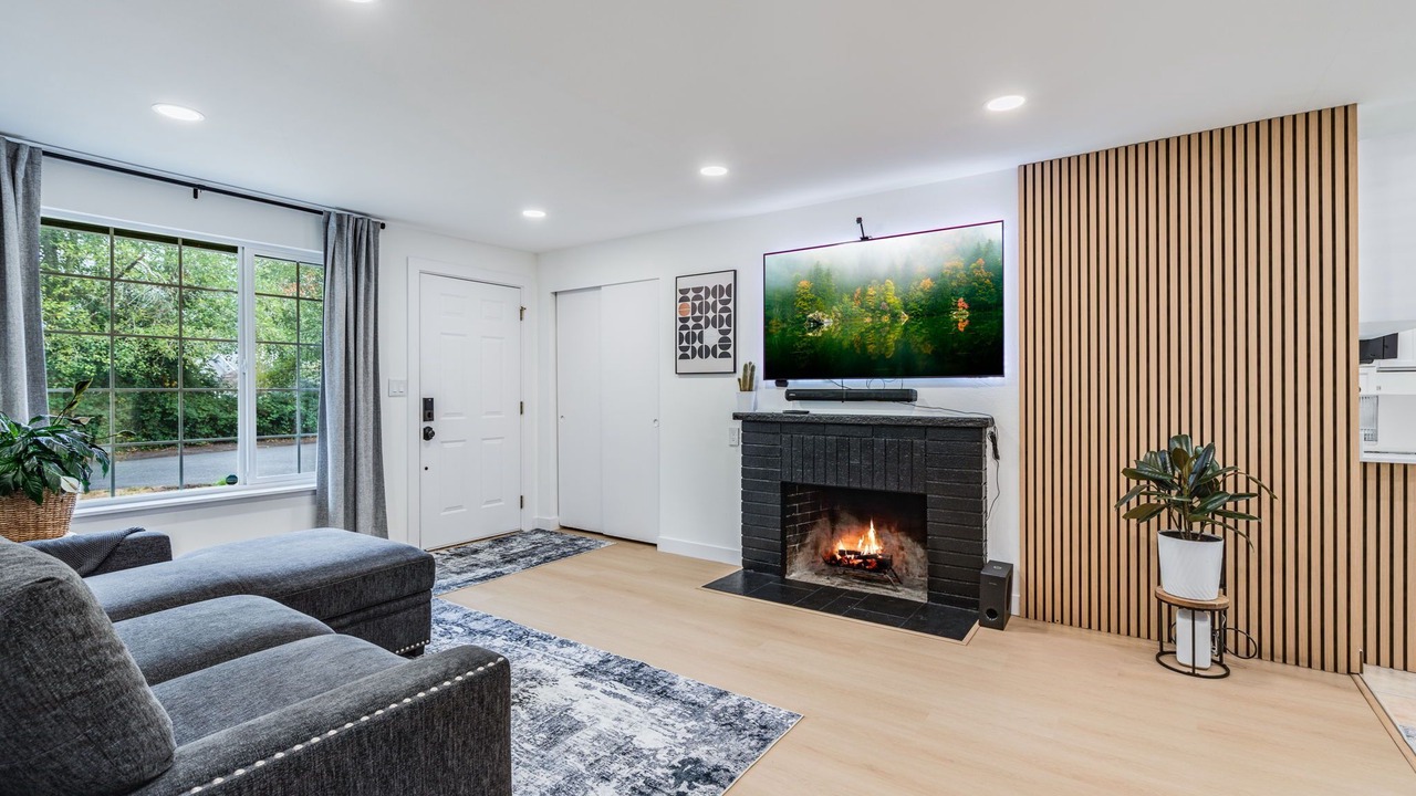 Photo of Others in University Place