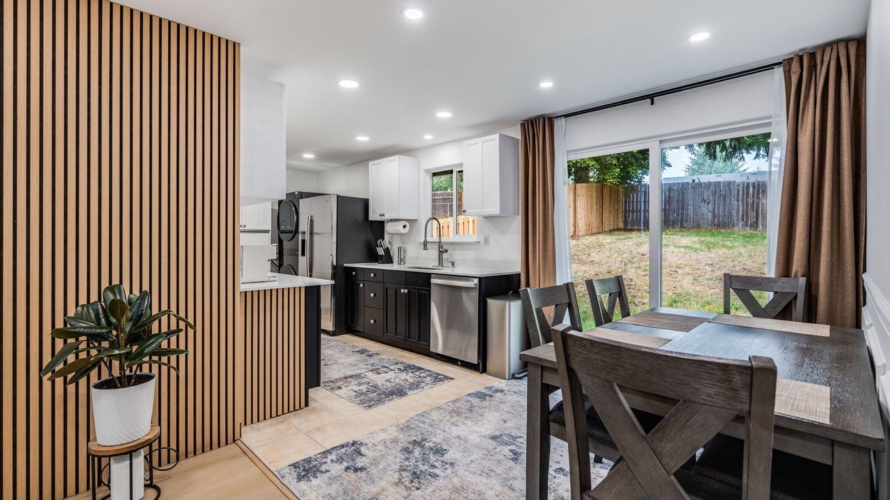 Photo of Others in University Place