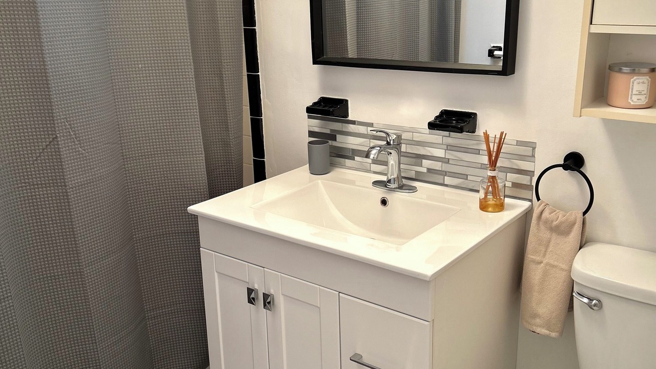 Photo of Bathroom in LaSalle