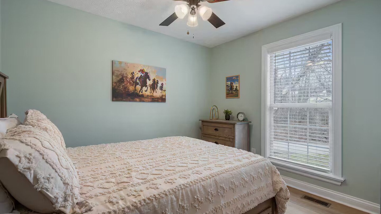 Photo of Bedroom in Bardstown
