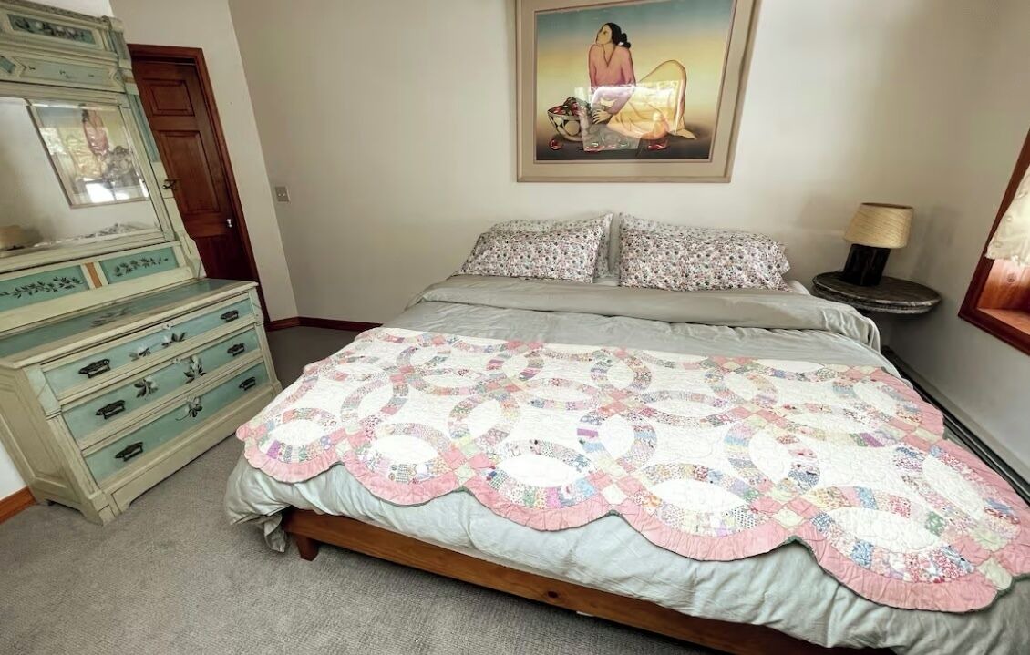 Photo of Bedroom in Redstone