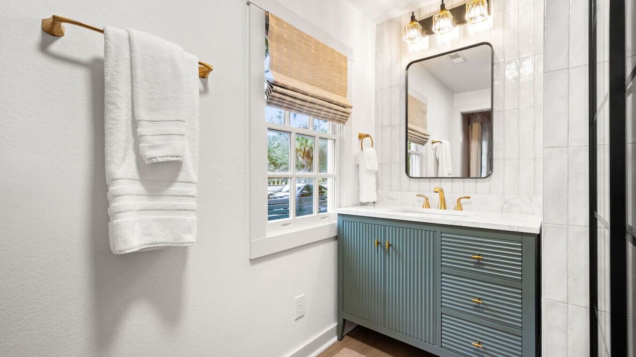 Photo of Bathroom in Northwest Quadrant
