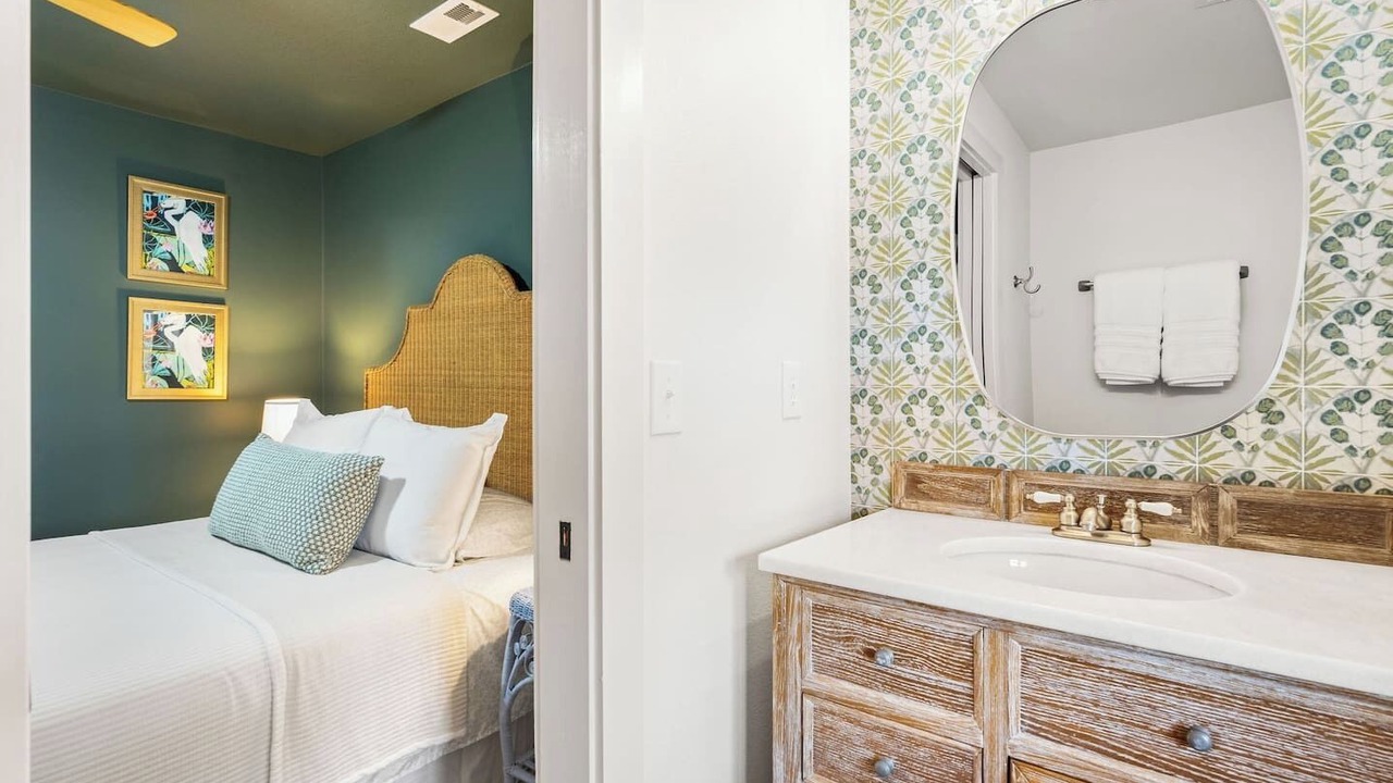 Photo of Bedroom in Northwest Quadrant