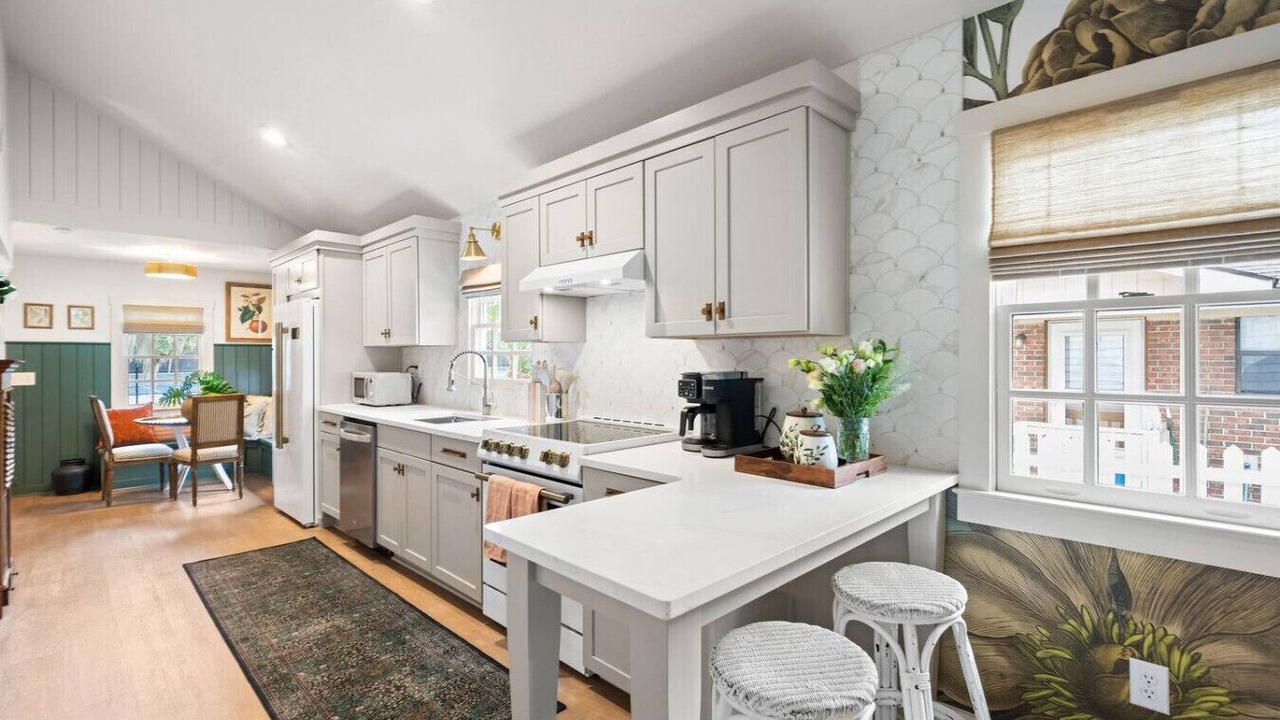Photo of Kitchen in Northwest Quadrant