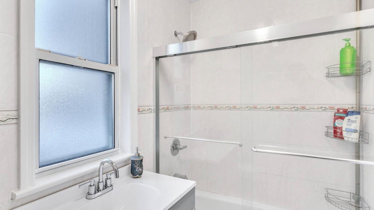 Photo of Bathroom in Constable Hook