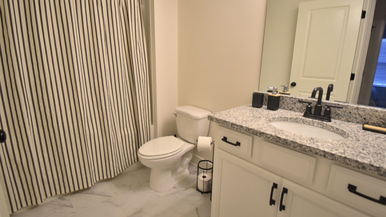 Photo of Bathroom in Winder