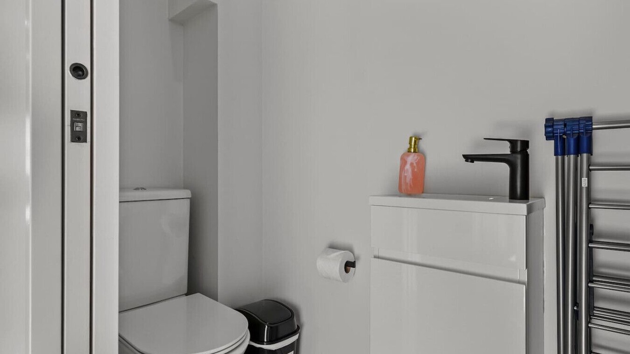 Photo of Bathroom in Otahuhu