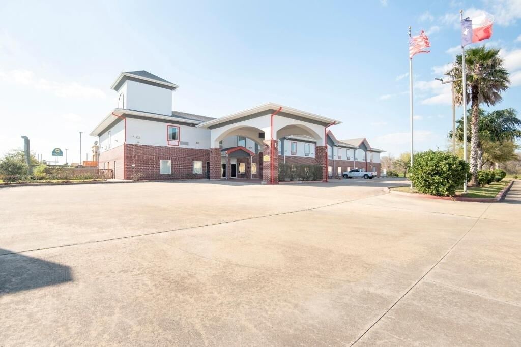 Photo of Outdoor in Clute